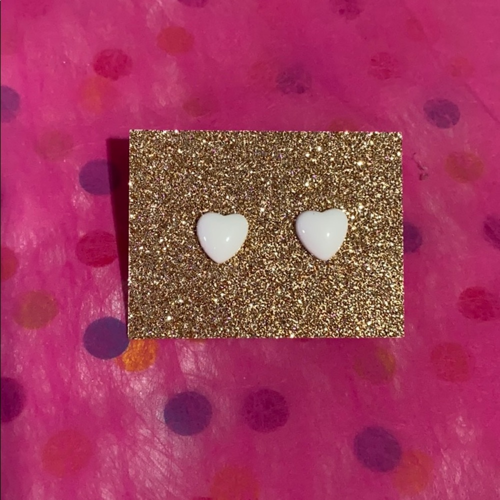 Wildfable heart shaped earrings